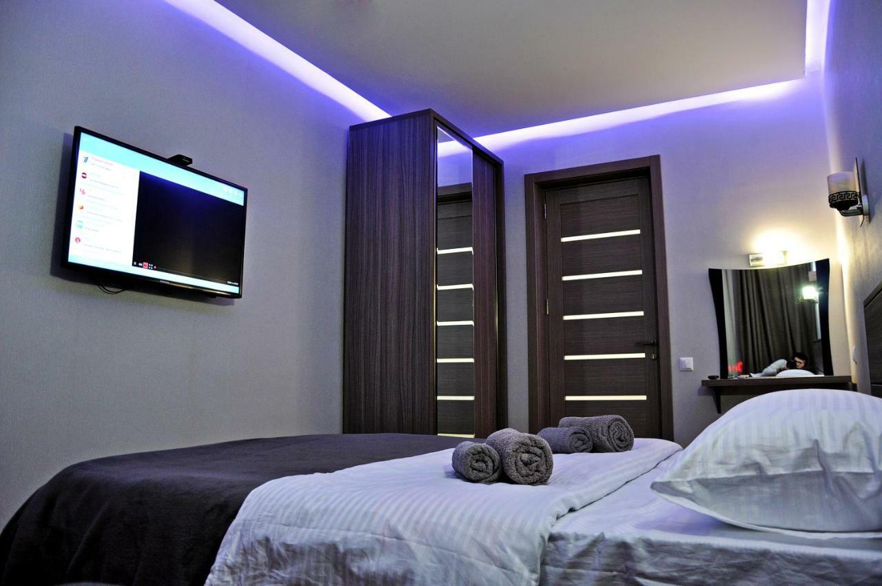 Luxury 4-Bedroom Apartment In The Center Tbilisi Buitenkant foto