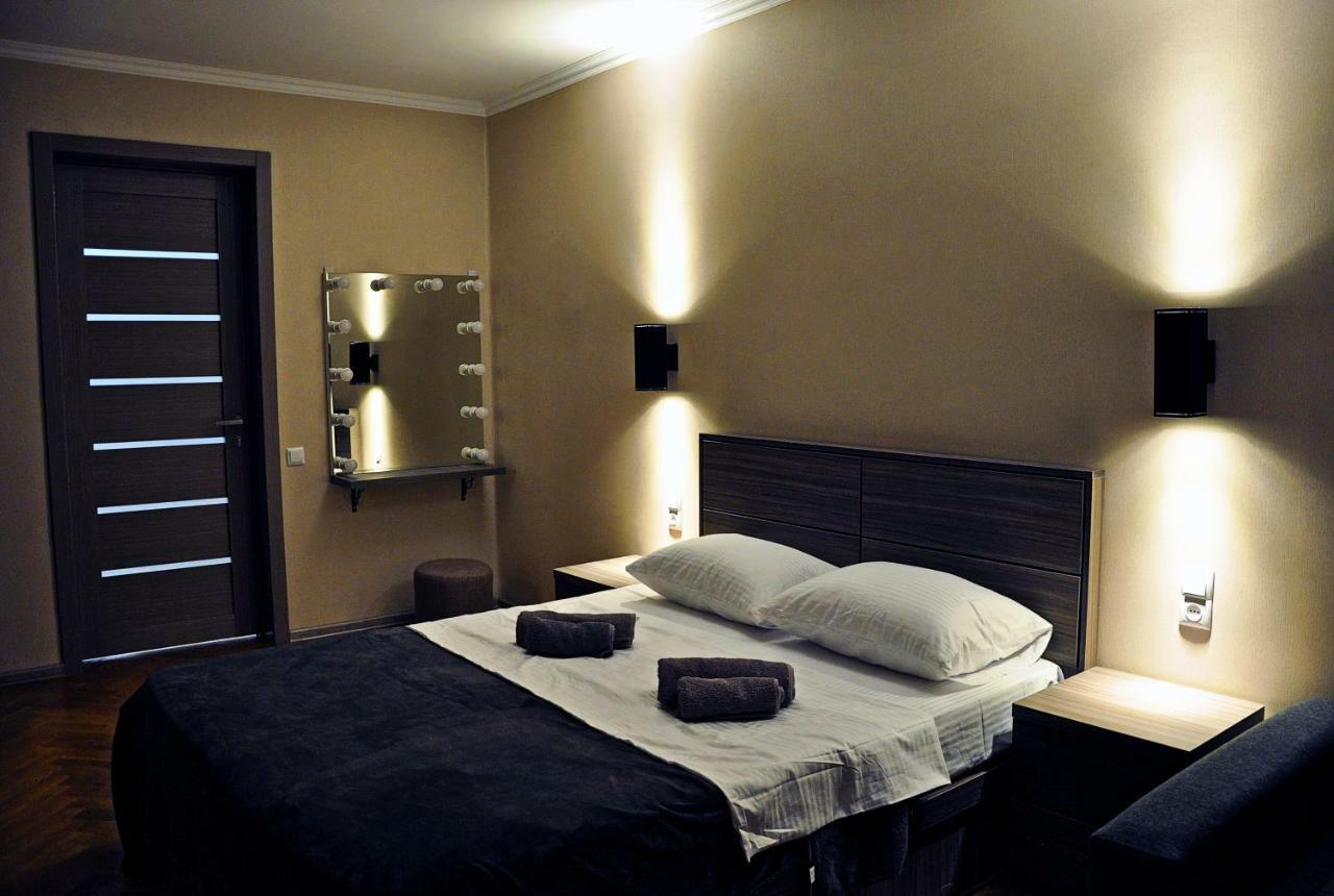 Luxury 4-Bedroom Apartment In The Center Tbilisi Buitenkant foto