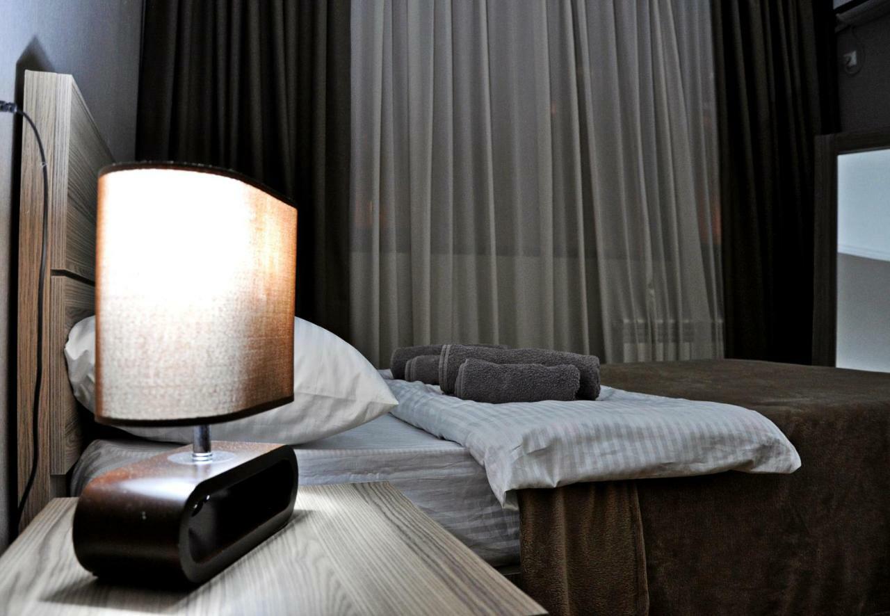 Luxury 4-Bedroom Apartment In The Center Tbilisi Buitenkant foto