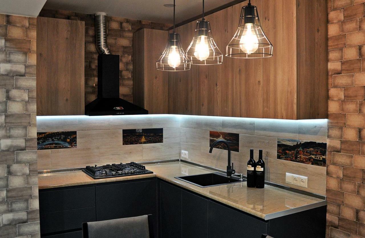 Luxury 4-Bedroom Apartment In The Center Tbilisi Buitenkant foto